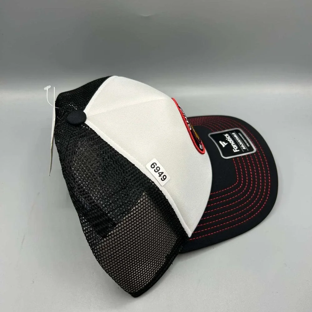 Chicago Blackhawks Trucker Hat Men White Black NHL Fanatics Snap Back Cap New